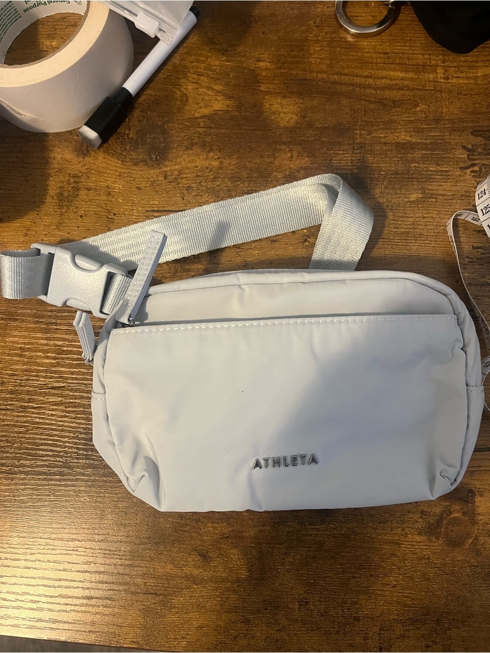 Athleta Everywhere Belt Bag Light Gray Crossbody Fanny Pack Adjustable Zip Bag